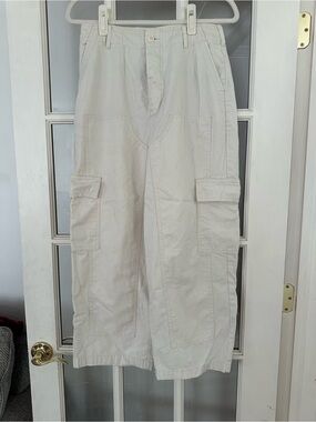 Universal Thread Cream High-Rise Wide Leg Pants